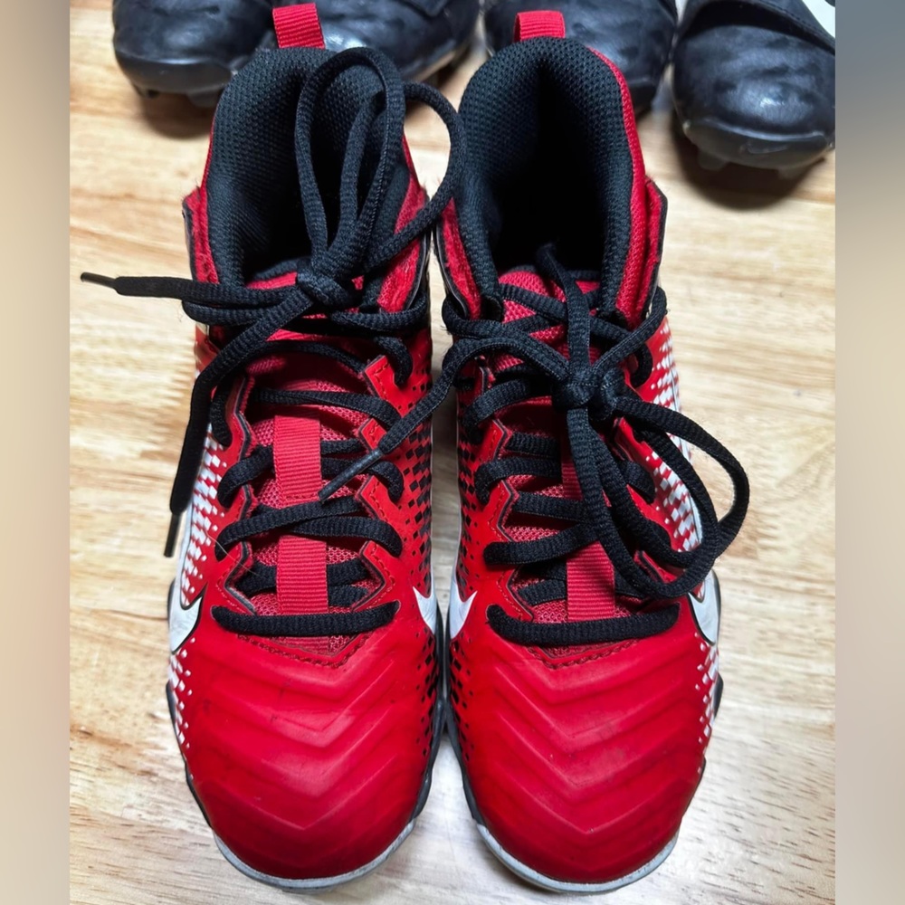 Nike Youth Alpha Football Cleats